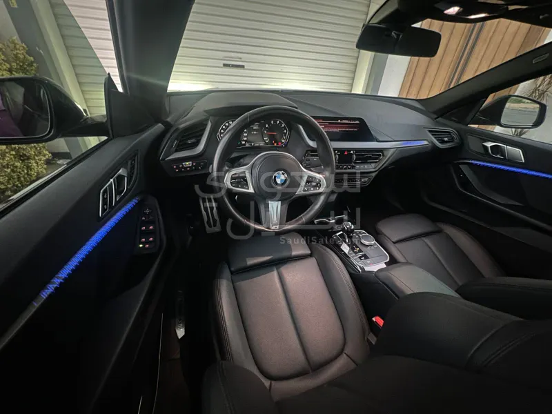 2021 بي ام دبليو الفئة الثانية 218 أي