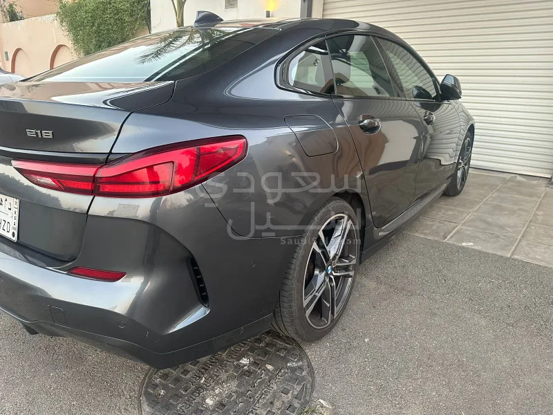 2021 بي ام دبليو الفئة الثانية 218 أي