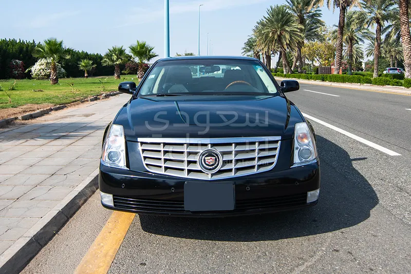 2011 كاديلاك دي تي اس بلاتينيوم