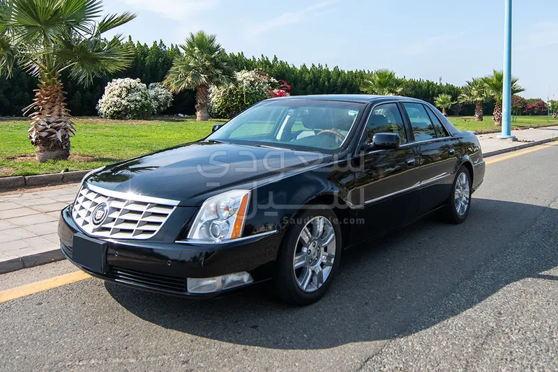 2011 كاديلاك دي تي اس بلاتينيوم