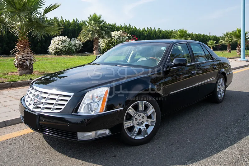 2011 كاديلاك دي تي اس بلاتينيوم