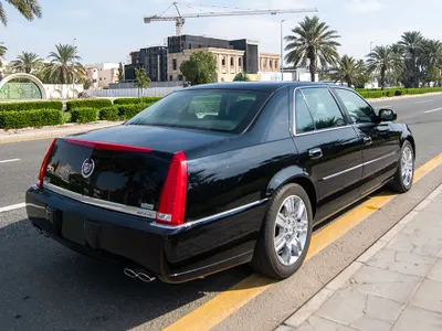 2011 كاديلاك دي تي اس بلاتينيوم