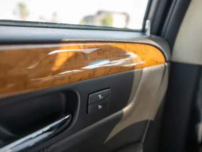 2011 كاديلاك دي تي اس بلاتينيوم