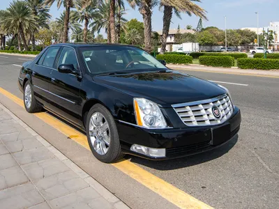 2011 كاديلاك دي تي اس بلاتينيوم