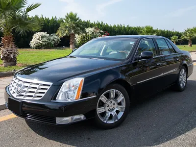 2011 كاديلاك دي تي اس بلاتينيوم