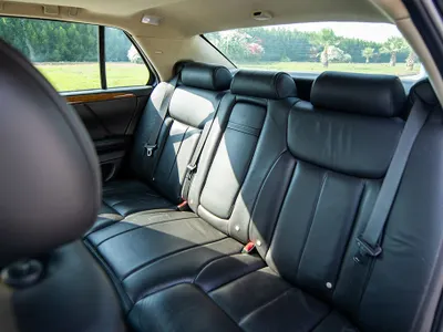 2011 كاديلاك دي تي اس بلاتينيوم