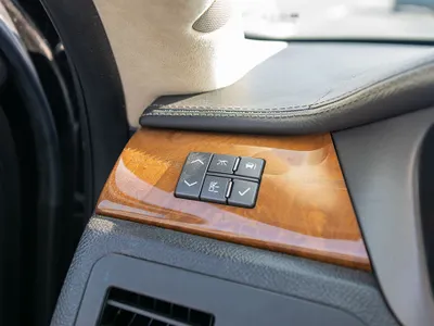 2011 كاديلاك دي تي اس بلاتينيوم