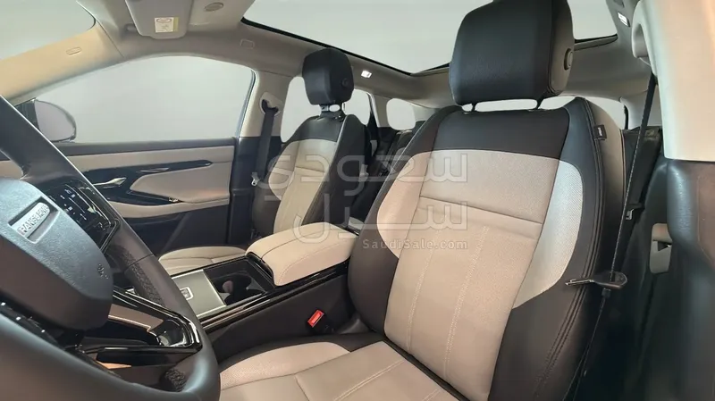 2024 لاند روفر رينج روفر ايفوك داينمك