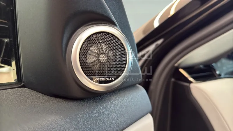 2024 لاند روفر رينج روفر ايفوك داينمك