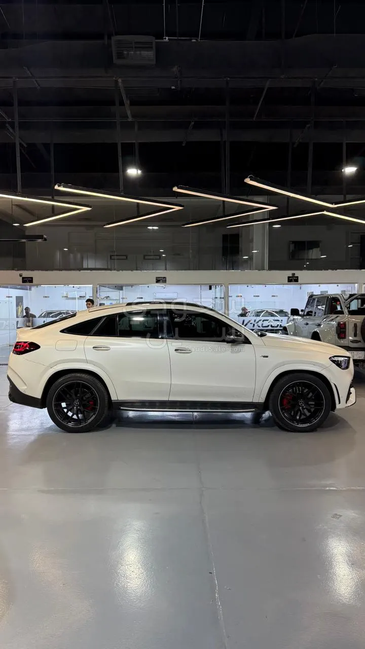 2021 مرسيدس - بنز جي إل إي 53 أي إم جي