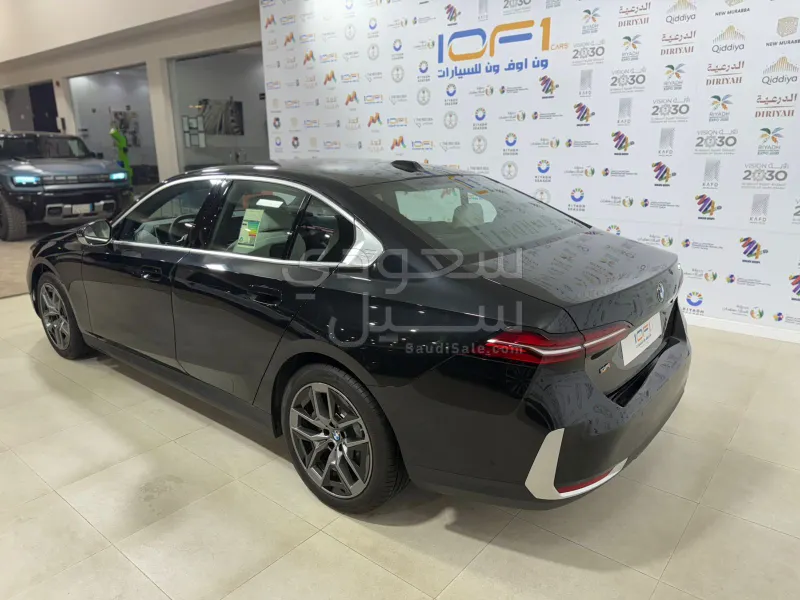 2026 بي ام دبليو الفئة الخامسة 520 أي