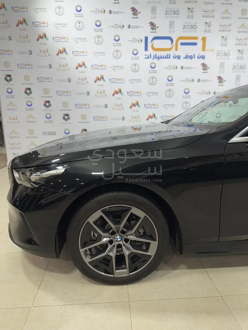 2026 بي ام دبليو الفئة الخامسة 520 أي