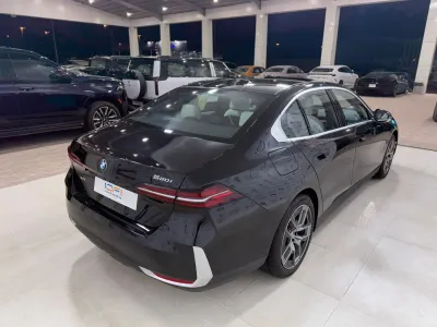 2026 بي ام دبليو الفئة الخامسة 520 أي