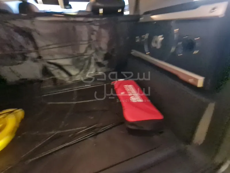 2017 تويوتا اف جي كروزر 2