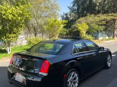 2021 كرايسلر 300 سي