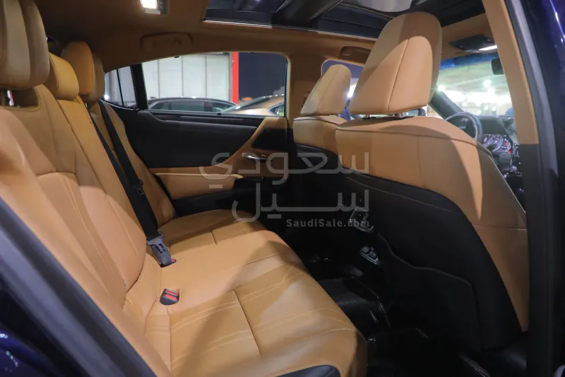 2023 لكزس إي إس 350 دي دي