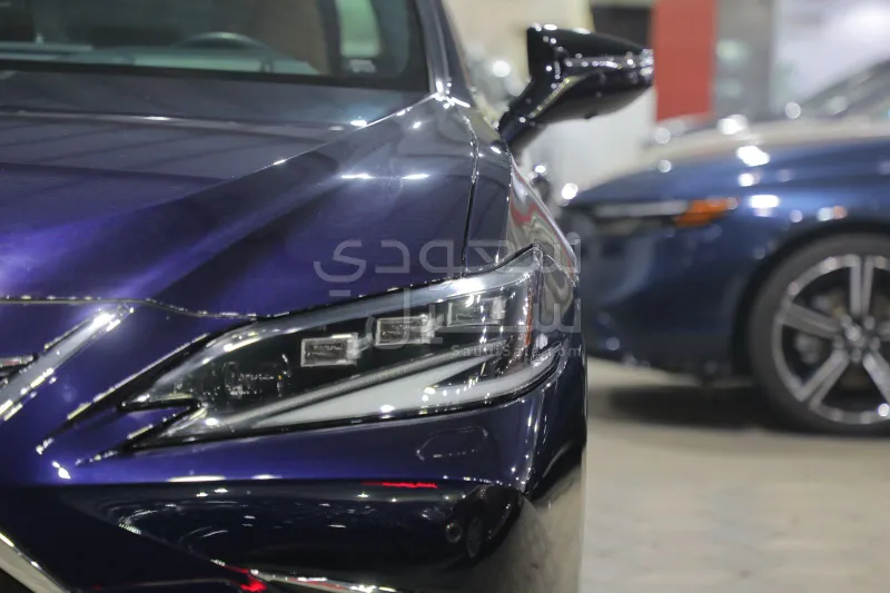 2023 لكزس إي إس 350 دي دي