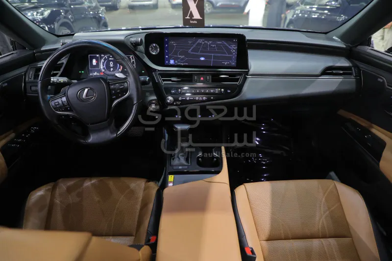 2023 لكزس إي إس 350 دي دي