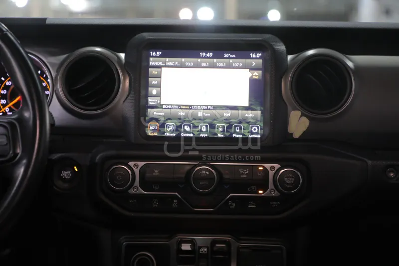 2021 جييب رانجلر سبورت