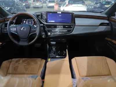 2025 لكزس إي إس 350