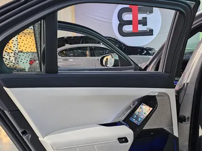 2026 بي ام دبليو الفئة السابعة 735أي