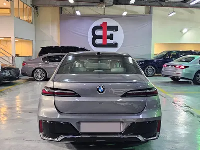 2026 بي ام دبليو الفئة السابعة 735أي