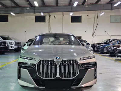 2026 بي ام دبليو الفئة السابعة 735أي