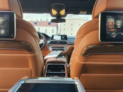 2016 بي ام دبليو الفئة السابعة 740 إل أي