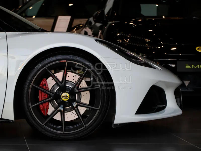 2024 لوتس اميرا فرست ادشن