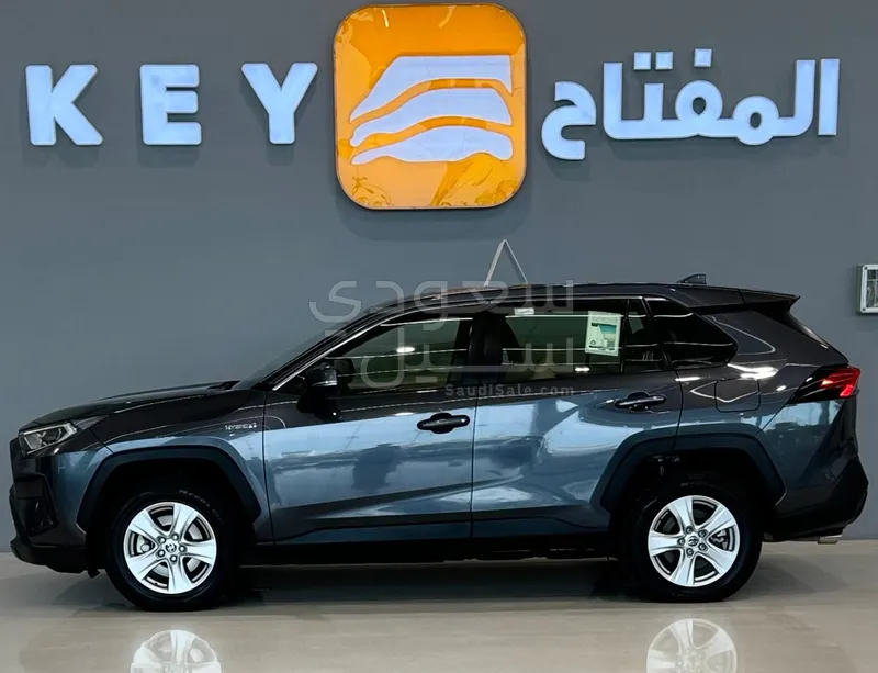 2021 تويوتا راف 4