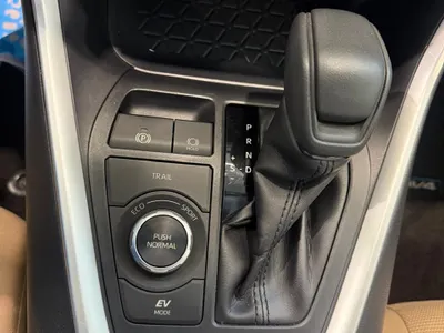 2021 تويوتا راف 4