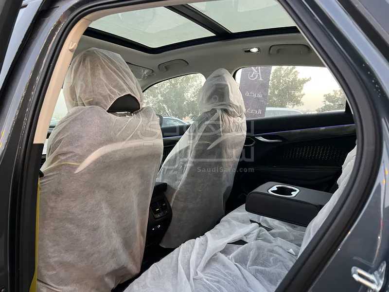 2024 جيلي توجيلا