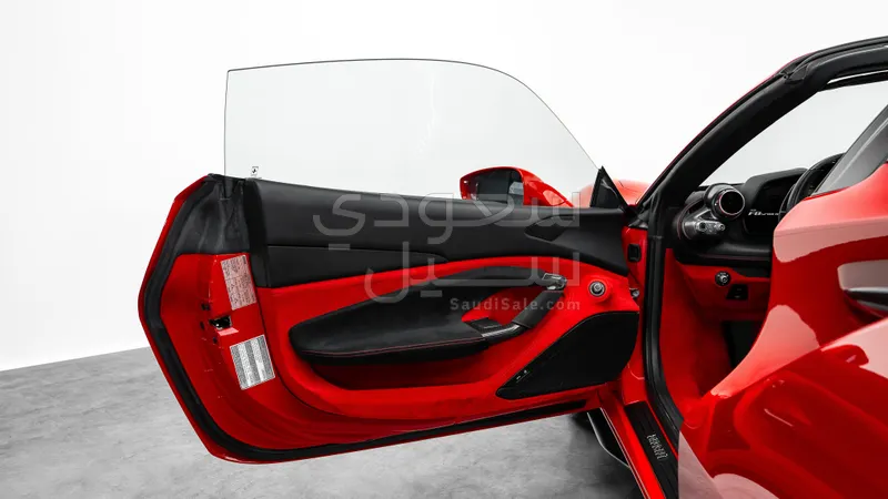 2022 فيراري اف 8 سبايدر