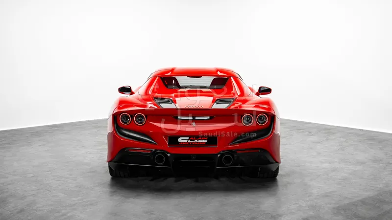 2022 فيراري اف 8 سبايدر
