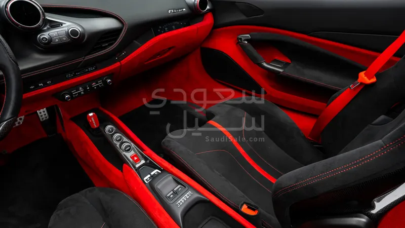 2022 فيراري اف 8 سبايدر