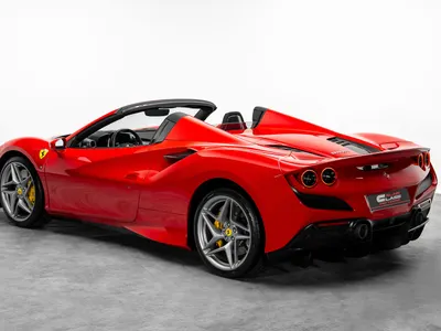 2022 فيراري اف 8 سبايدر