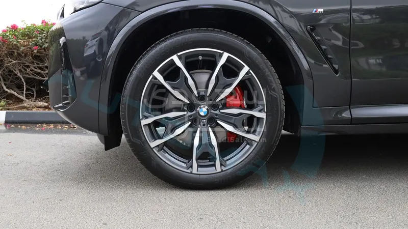 2025 بي ام دبليو الفئة اكس 4 ام كت