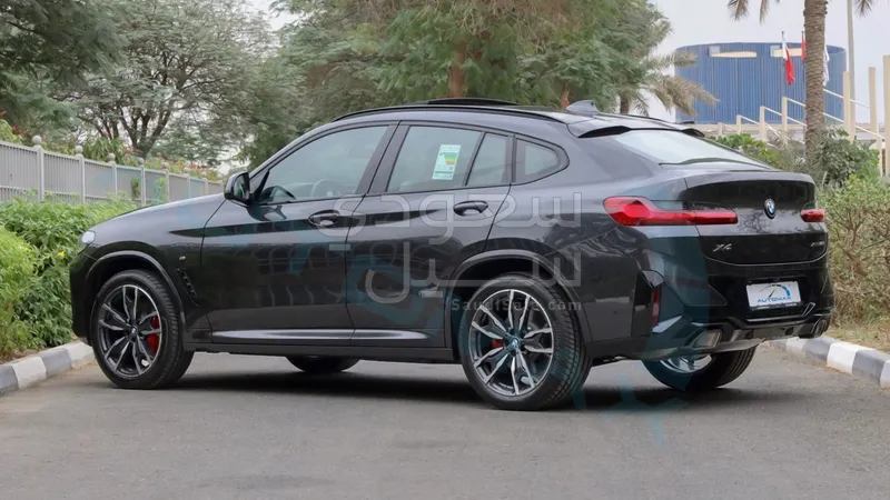 2025 بي ام دبليو الفئة اكس 4 ام كت