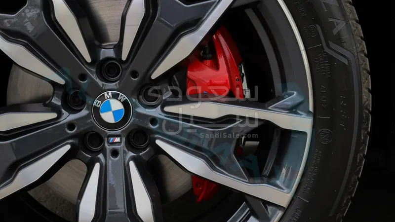 2025 بي ام دبليو الفئة اكس 4 ام كت