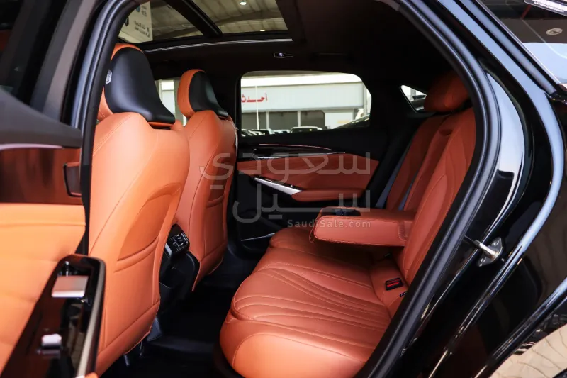 2025 جيلي بريفيس