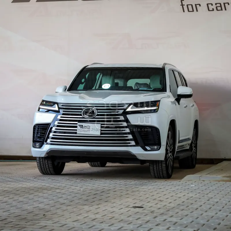 2023 لكزس إل إكس 600