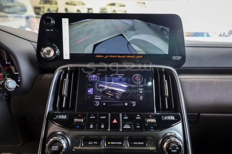 2023 لكزس إل إكس 600