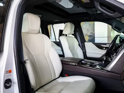 2023 لكزس إل إكس 600