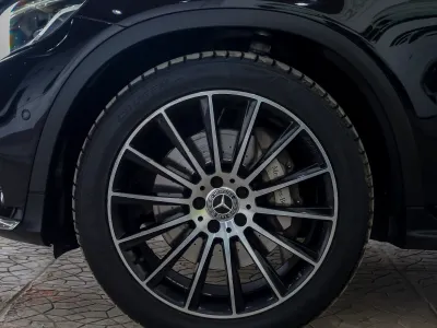 2019 مرسيدس - بنز جي إل سي 300