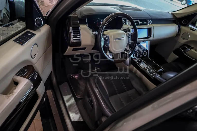 2016 لاند روفر رينج روفر فوج