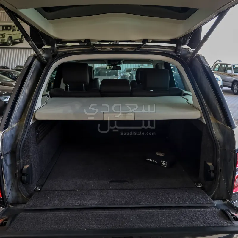 2016 لاند روفر رينج روفر فوج