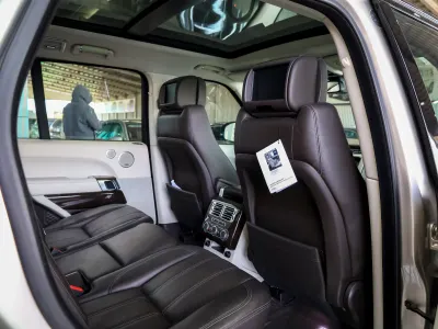 2016 لاند روفر رينج روفر فوج