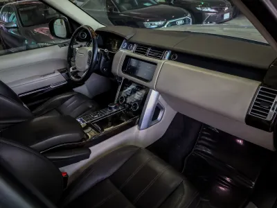 2016 لاند روفر رينج روفر فوج