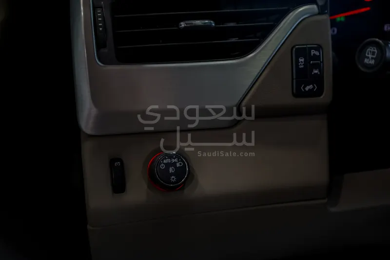 2016 جي ام سي يوكون اس ال تي