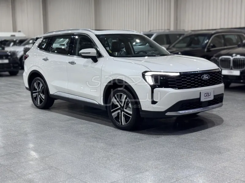 2026 فورد تيريتوري تيتانيوم بلس